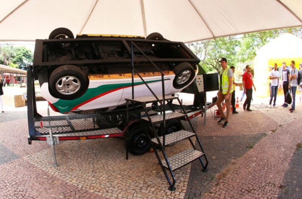 Faiara Assis